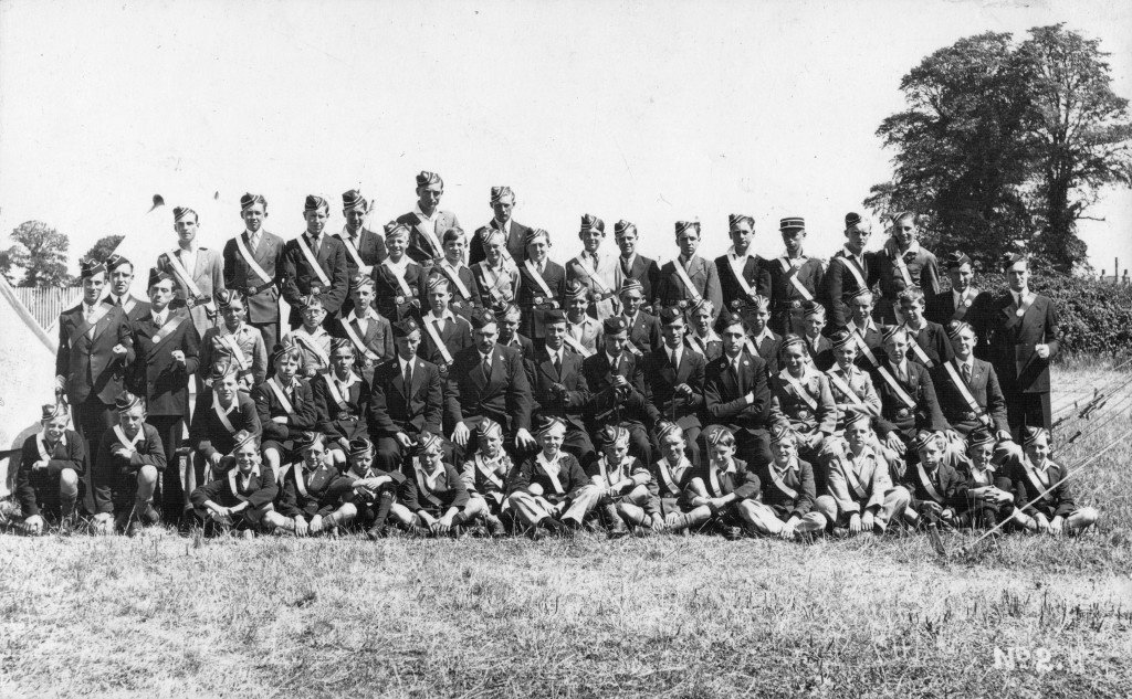 I'm reasonably sure my mum said that all the boys were in the Boys Brigade, but not sure whether that would have been at the same time or not.  In either case it is entirely possible all 3 are in this picture