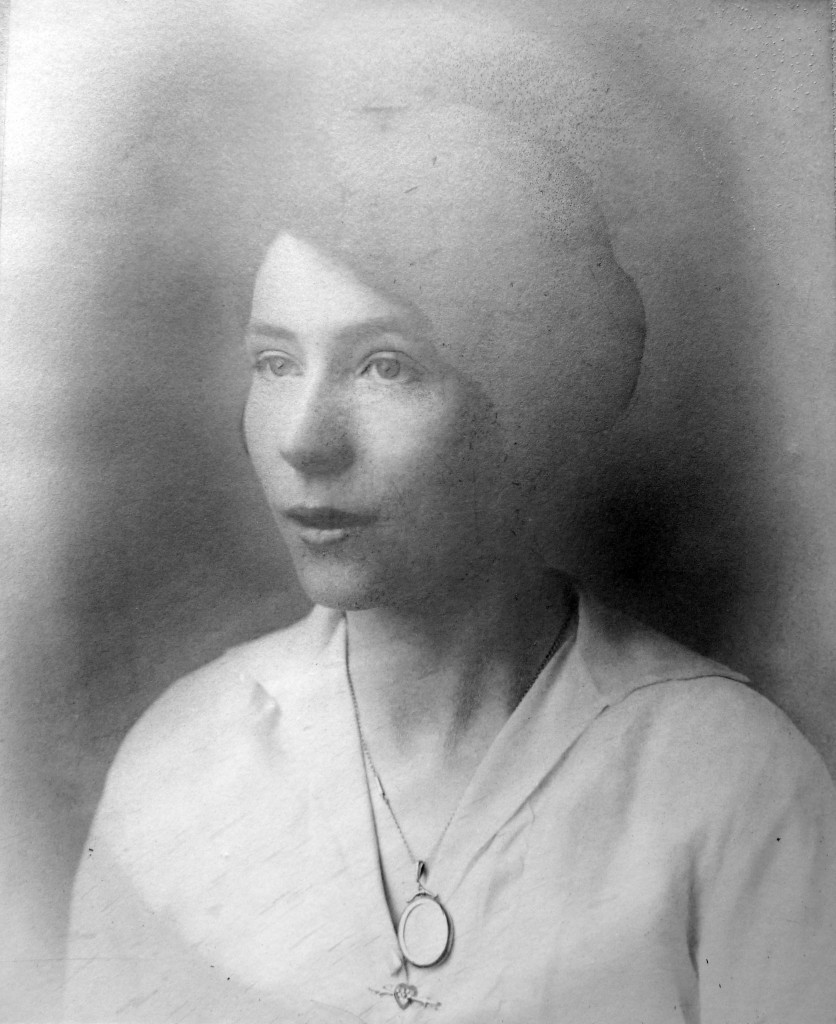 Alice c 1915 - the partner portrait