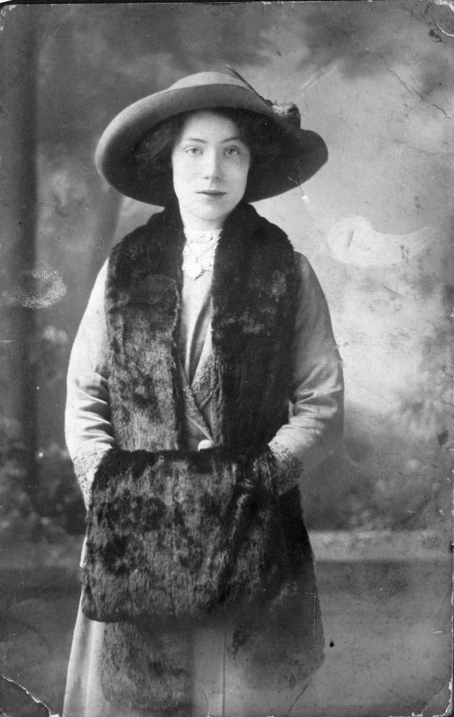 'Unknown lady 4' - possibly Alice?